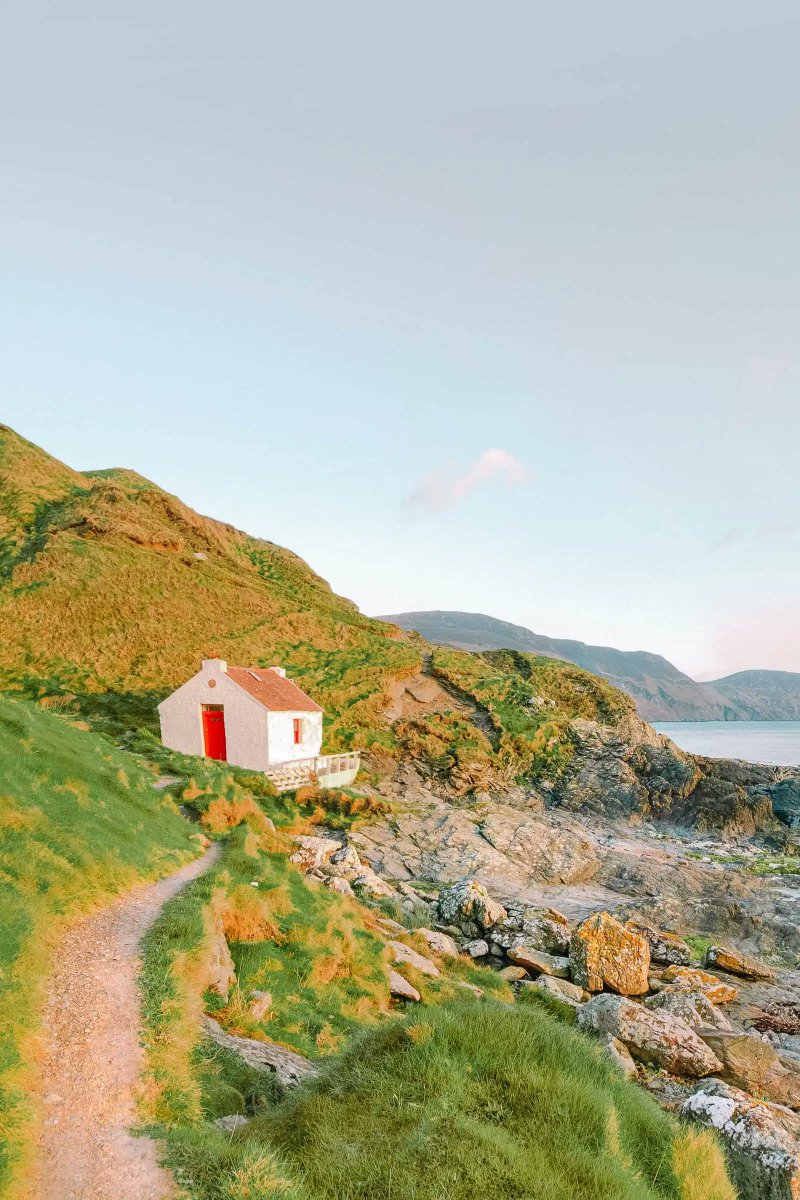 Visit Isle of Man (@visitisleofman) on Twitter photo "Perched in between Great Britain and Ireland, this crown dependency is totally gorgeous to visit." We couldn't agree more <a href="/HLOBlog/">Hand Luggage Only</a> ❤
Read the 12 best things to do in the #IsleofMan according to Yaya and Lloyd 👇
Did they get it right?!
handluggageonly.co.uk/.../12-best-th… "Perched in between Great Britain and Ireland, this crown dependency is totally gorgeous to visit." We couldn't agree more <a href="/HLOBlog/">Hand Luggage Only</a> ❤
Read the 12 best things to do in the #IsleofMan according to Yaya and Lloyd 👇
Did they get it right?!
handluggageonly.co.uk/.../12-best-th…