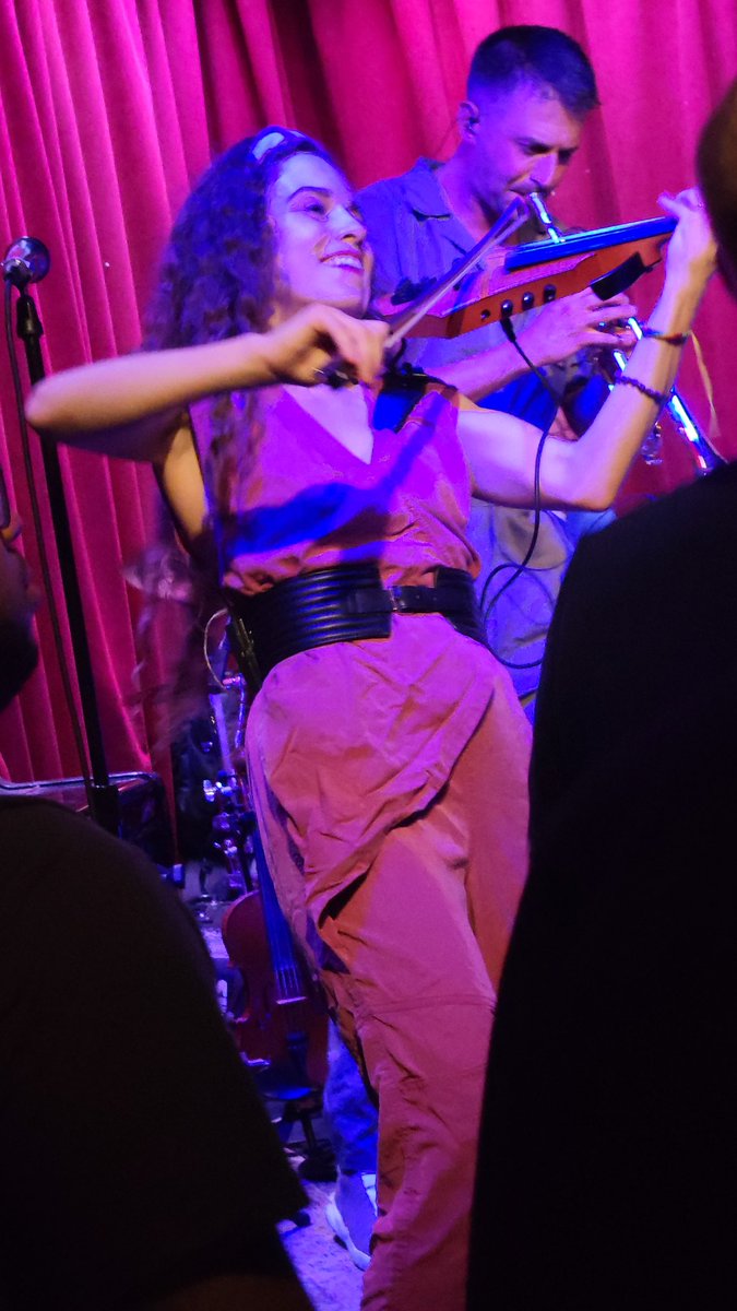 In case you didn't know, <a href="/sprightlysound/">Sarah 🎻</a> is not only the most charismatic and best violin/viola players I've ever seen but she's a good human and the Disney side of social media is better because of her.