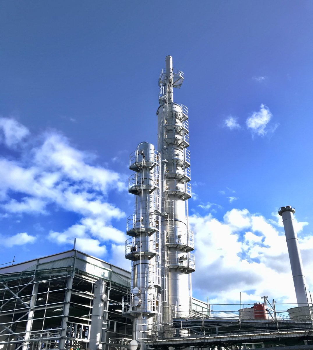TataChemicalsEurope (@tatachemicalse) on Twitter photo We’re extremely proud to be opening the UK’s largest #carboncapture & usage plant. It captures ~40k tons of carbon dioxide each year - the same as taking 20k cars off the UK's roads. tatachemicalseurope.com/about-us/carbo…
<a href="/MikeAmesburyMP/">Mike Amesbury</a> @beisgovuk @KwasiKwarteng <a href="/TataChemicals/">Tata Chemicals</a> <a href="/TataCompanies/">Tata Group</a> We’re extremely proud to be opening the UK’s largest #carboncapture & usage plant. It captures ~40k tons of carbon dioxide each year - the same as taking 20k cars off the UK's roads. tatachemicalseurope.com/about-us/carbo…
<a href="/MikeAmesburyMP/">Mike Amesbury</a> @beisgovuk @KwasiKwarteng <a href="/TataChemicals/">Tata Chemicals</a> <a href="/TataCompanies/">Tata Group</a>