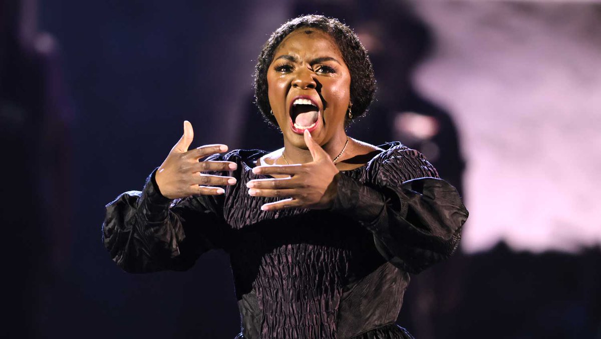 TheDramaPodcast's tweet photo. Some #TonysTrivia: only TWICE in history has the Best Actress in a Musical statue gone to Black performers in back to back ceremonies.

2012 - @AudraEqualityMc 
2013 - @patinamiller 

2020 - @adriennelwarren 
2022 - Joaquina Kalukango https://t.co/GRFAGfnQkF
