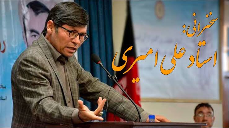 wahidhaidari95's tweet photo. علی امیری:
دو طرف را زیاد نصیحت کریم اما حالا تقابل حتمی شده است.«کیست که مصایب جنگ را نداند اما  سوال اینجاست که چرا مولوی مهدی که برای طالب فداکاری کرده روزش در کنار طالب بیگاه نمی‌شود ولی فاروق وردک با آن همه دزدی و فساد با استقبال طالب مواجه می‌شود؟» ۱/۳ https://t.co/k78EAz2gRO