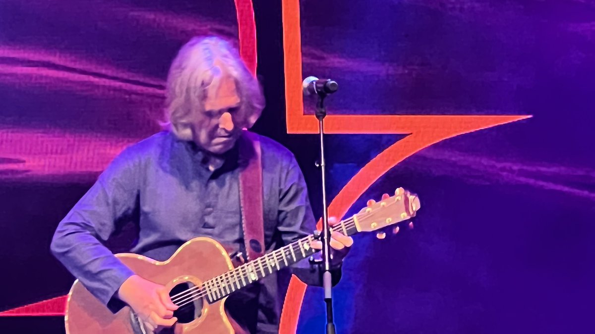 rolandsmythcms's tweet photo. Hallo @wetwetwetuk at the @forthone #ForthAwards2022. Thank you to the St James Quarter team for inviting me! @forth2tweets @bauermedia https://t.co/LGYFTO5Evu