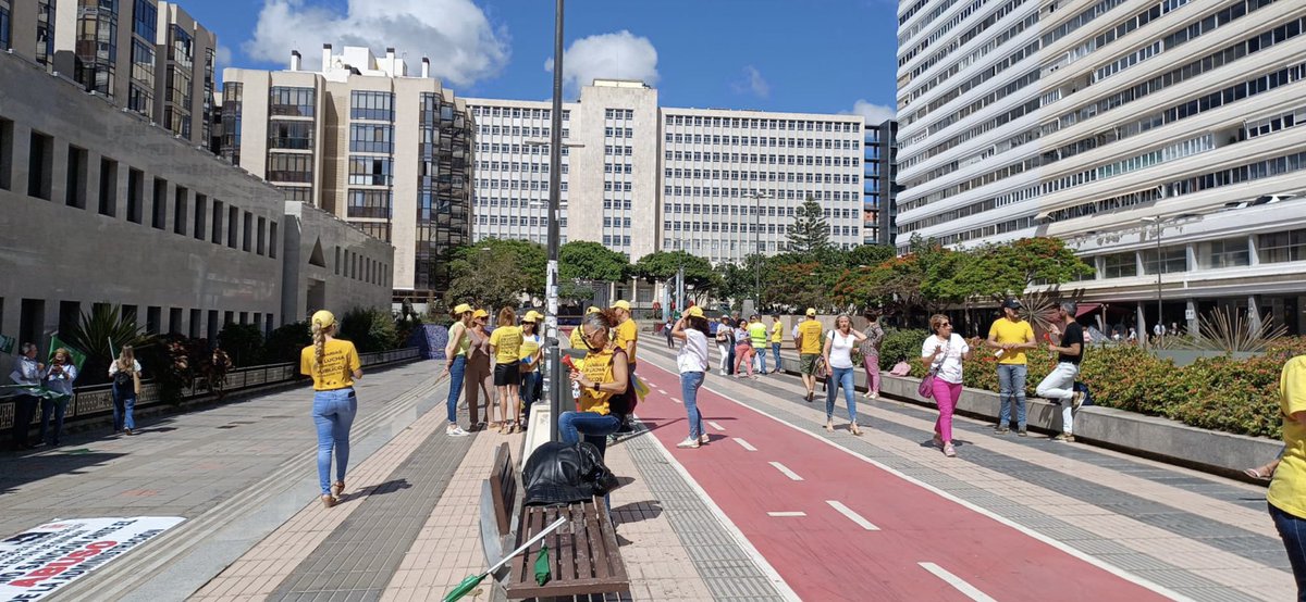 Concentración de Empleados Públicos en Fraude de Ley, hoy, en Presidencia <a href="/PresiCan/">Presidencia GobCan</a> #PermanenciaYa #Resistiremos por #JusticiaLaboral #ConMiPuestoNoSeJuega #RepercusiónElectoral <a href="/avtorresp/">Ángel Víctor Torres Pérez</a> #DemandaColectiva <a href="/julioperezsc/">Julio Pérez</a> <a href="/Manuel_Martnez/">Manuel Martinez</a> <a href="/asgomera/">Agrupación Socialista Gomera</a> <a href="/PodemosCanarias/">Yesid</a> <a href="/RomanRodWeb/">Román Rodríguez</a>