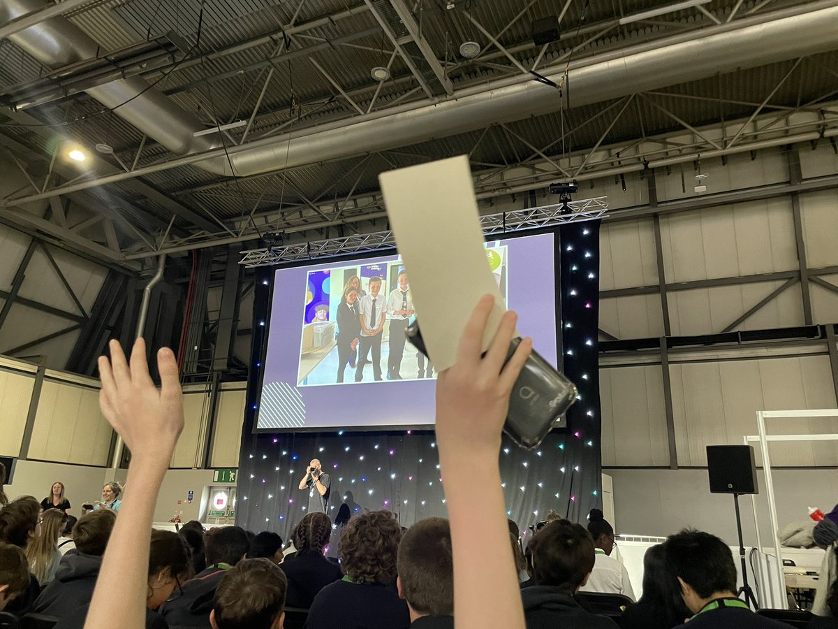 STEM at McLaren High tweet media