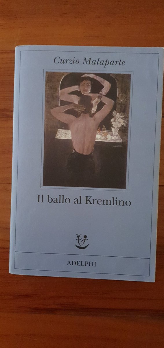 ScipioneCaffar1's tweet photo. "... la società di Mosca, uno specchio scimmiottante della società europea. Ma dominata dalla paura ..." tutto è stato già scritto! 
Curzio Malaparte, Il ballo al #Kremlino (1954), ed. #Adelphi, 2012 https://t.co/dskEKurANT
