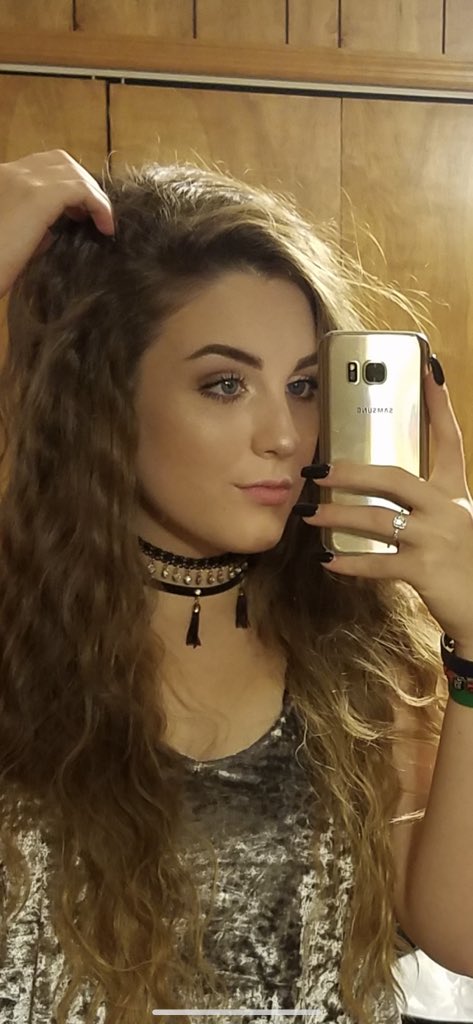 Emily-Grace tweet media