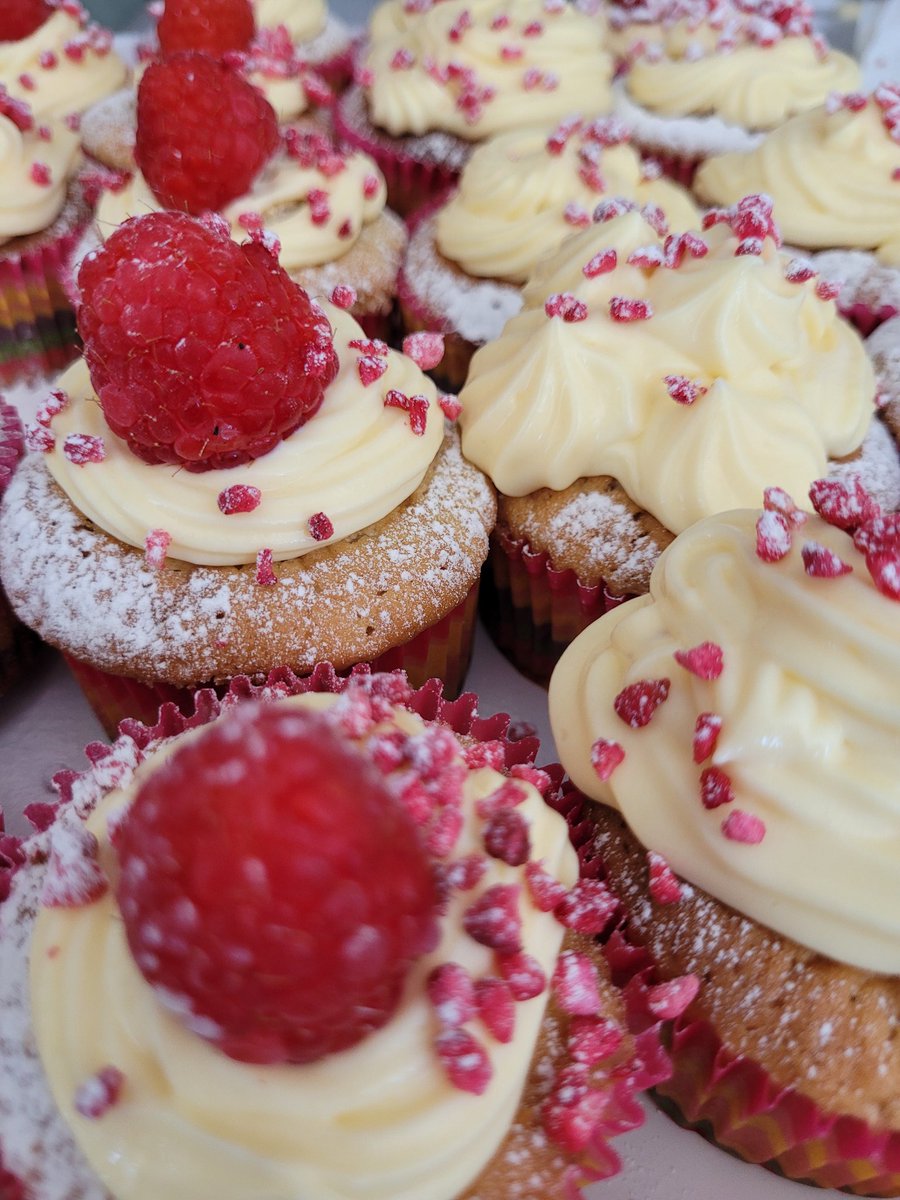 Tranby_Food's tweet photo. Year 8 @Tranby_school pupils had their technology day today.  In Food and Nutrition we made a variety of muffins made from #fairtrade and #sustainable products. Thank you to all pupils for helping Mrs East and Mrs Young create these delicious foods 😋 https://t.co/qmcYQCh41W