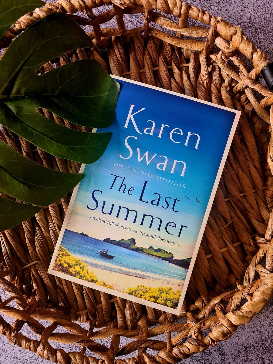 roeliareads's tweet photo. Yay! #BookMail!
Who doesn't love adding a new book on their TBR? Thrilling! Well, this is my newest one! Ta-da!
The Last Summer by Karen Swan
(From @PanMacmillanSA)
#roeliareads #booktwitter #BookifyZA #bookrecommendation #readfiction
👉 https://t.co/fzLvGwuavx https://t.co/eNQ0HI3l1X