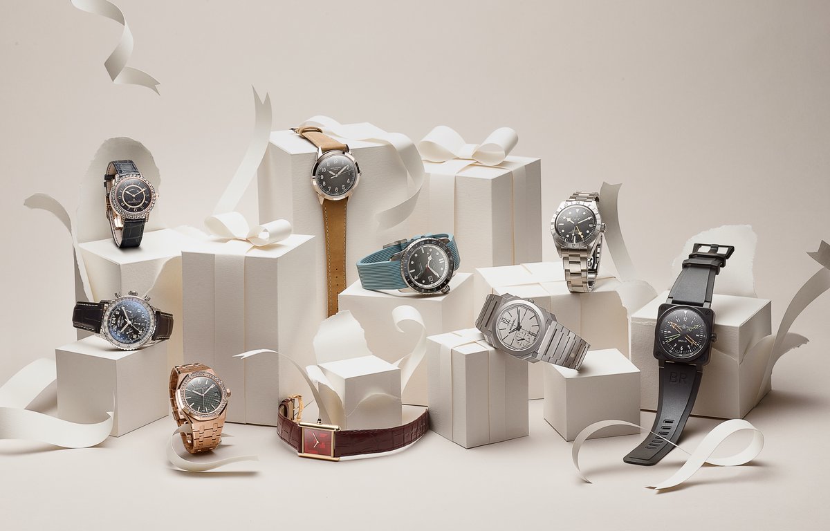 KatyNiker's tweet photo. Recently shot for @Telegraph Time by @paulzakphoto Art Director @GeriDempsey Set @hellotherepolly @Cartier @jaegerlecoultre @Bremont @Breitling @tudor @BellRossWatches @patekphillipe @Bulgariofficial @audermars #stilllife #designer https://t.co/68g0GFjk3r