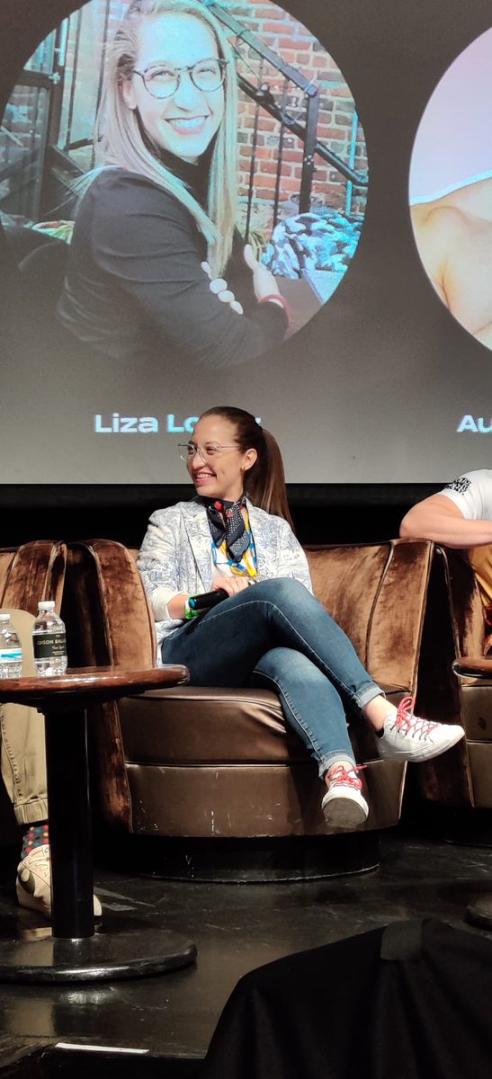 LizaFLopez's tweet photo. It was really fun and interesting to be at @NFT_NYC talking about how this technology can be truly economic empowerment for individuals, no matter how small or your location! 
Love that I could share that space with you guys ✨✌️🏼 @mercebent @Microwallet1 @austnplz #NFTNYC2022 https://t.co/95vz4yTcD9