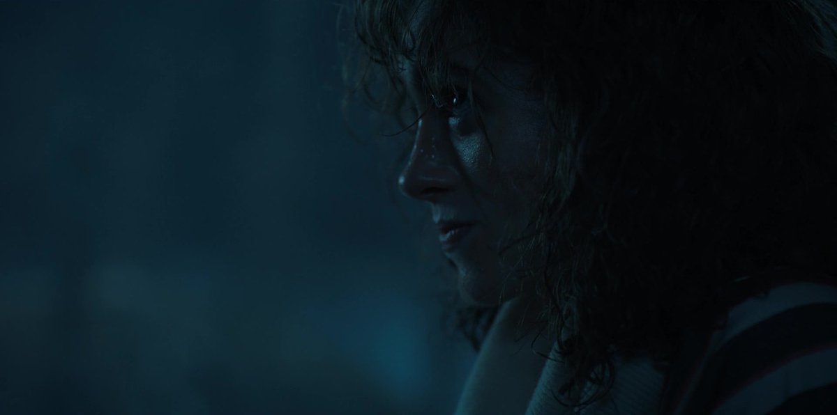 stvekeerys's tweet image. i just think the way nancy wheeler looks at steve harrington