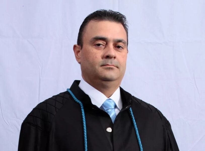 𝓢𝓲𝓶𝓸𝓷𝓮 𝓜𝓪𝓵𝓿𝓮𝔃𝔃𝓲 on Twitter: "Desembargador Ney Bello  escolhido por Bolsonaro, concedeu liberdade para Milton Ribeiro e seus  pastores. 🫣🫣🫣🫣🧐🧐🧐🧐🧐🧐entendeu como funciona.  https://t.co/eFkxZH4HO4" / Twitter