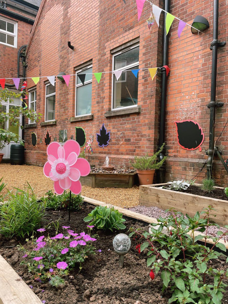 RosettaPSchool's tweet photo. 🪴🌻 Sensory Garden 🌿🌸

Welcome to the brand new sensory garden at Rosetta Primary School! 🌺

Our garden has had a makeover! The space is aimed at encouraging children to get in touch with their senses 👂🏻👀. Our sensory garden features 3 sensory paths with varying textures. https://t.co/mwg7aiLbYh