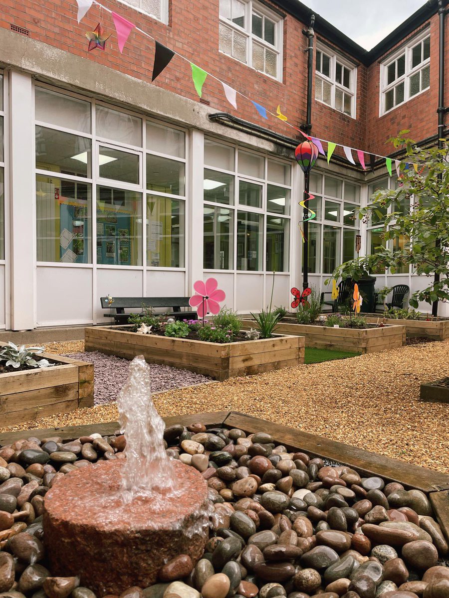 🪴🌻 Sensory Garden 🌿🌸

Welcome to the brand new sensory garden at Rosetta Primary School! 🌺

Our garden has had a makeover! The space is aimed at encouraging children to get in touch with their senses 👂🏻👀. Our sensory garden features 3 sensory paths with varying textures.