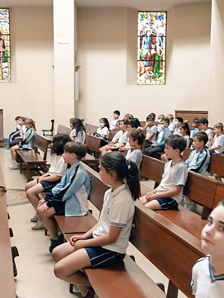 primeroysegundo's tweet photo. Hoy, nuestros alumnos de 1° han recibido su diploma de peregrinos. Ya han realizado la primera etapa de "El Camino de Jesús. Homo Viator". Enhorabuena, peregrinos. Ya estáis en Camino.
@SagradoCMadrid https://t.co/JhhSl54hUx