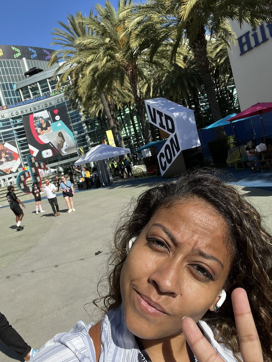 Brittni Leigh tweet media