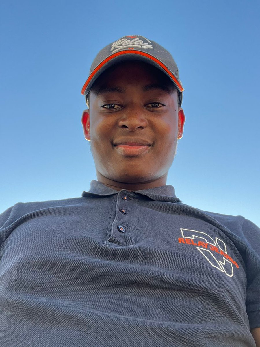 ThabangTbone5's tweet photo. 😉😊 https://t.co/qMga5LZeeC