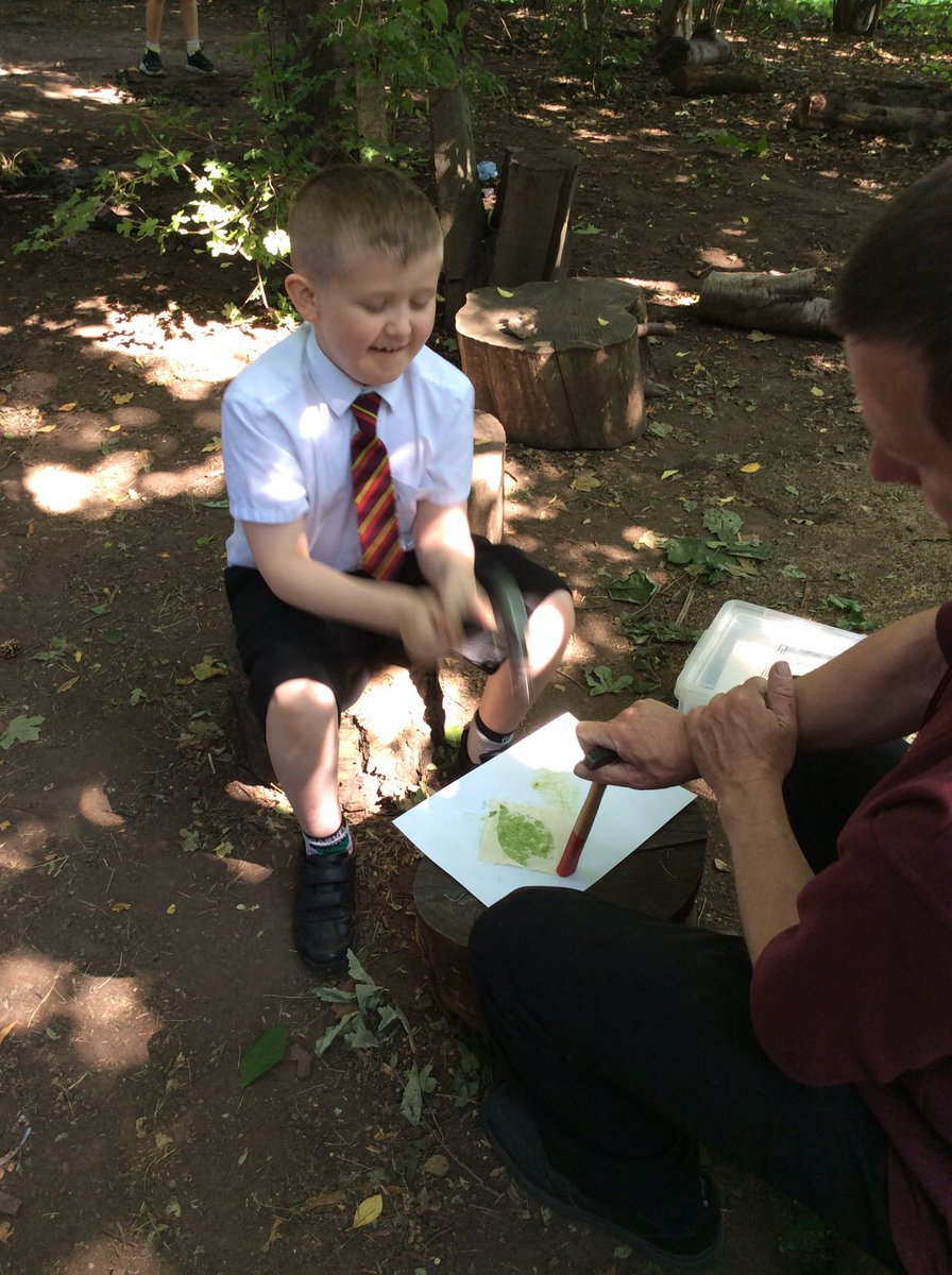 Mrs_AJones's tweet photo. Leaf bashing is such good fun, and not a single person bashed their thumb! Great results everyone! @FibParkAcademy https://t.co/OLugOBmiff