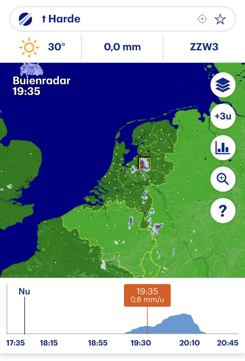 10km wandelaars w4d ‘t Harde opgelet: ivm weersvoorspelling is ingekort vanwege onweer. Einde Stadsweg/Broekdijk staat iemand te posten