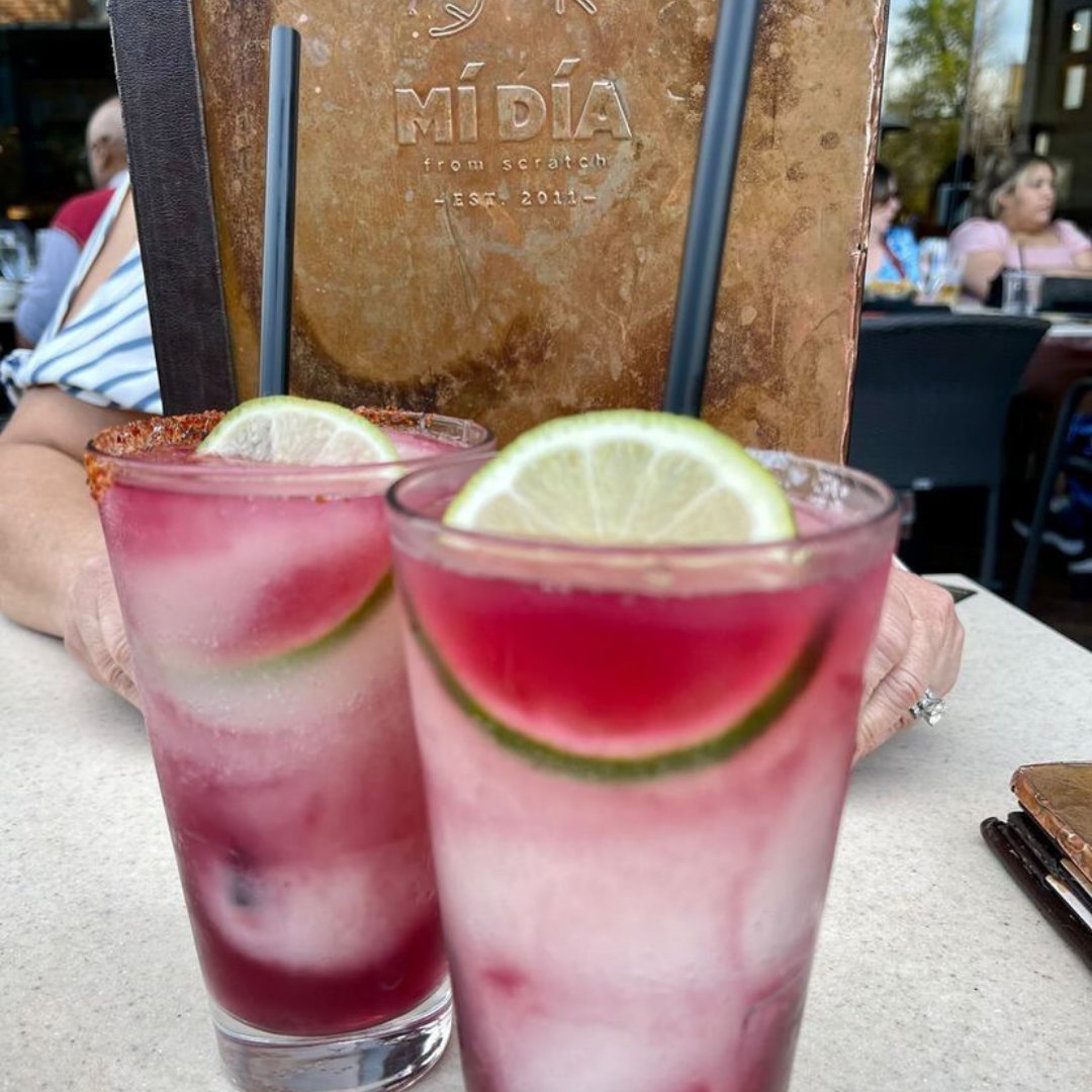 MiDiaFrmScratch's tweet photo. Take a break from the hustle and bustle and have yourself a margarita made with fresh juices and premium spirits. Stop by for the happiest of hours from 3 to 6 PM at our bar. 

📸 @Staciasas

#DFWHappyHour #DallasHappyHour #ThirstyThursday #GrapevineTX #PlanoTX #FlowerMound https://t.co/cGa58VUgVC