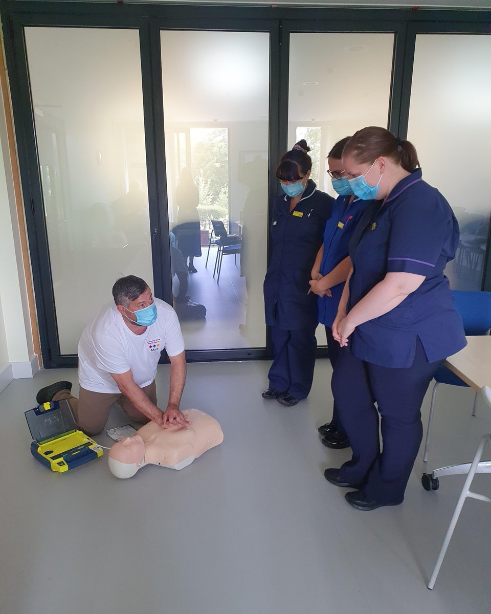 BuryHospice's tweet photo. This week, our clinical team have received their mandatory basic life support skills training, delivered by Mark Boulton, of Training Unit North West.
Pictured: Mark Boulton, Rachael Grimwood, Nicole Strang and Melissa Carney.

#nurses #lifesupportskills #training https://t.co/d6FjySAlkw