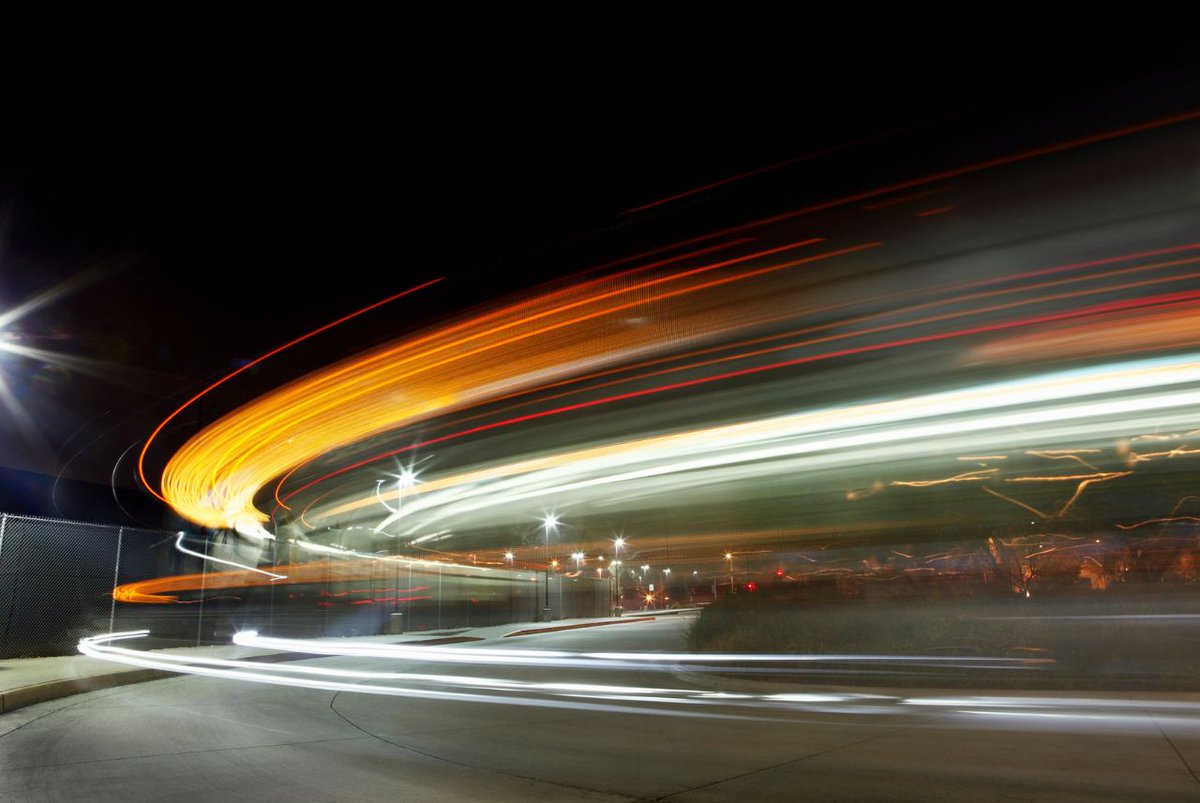 PMInstitute's tweet photo. #Speed is the new must-have for businesses. Why? Fast organizations significantly outperform others in everything from #profitability to #growth. Still, our Sierra Hampton-Simmons says leaders need to keep #strategy in mind as they look to speed up. https://t.co/SWa23odOFb https://t.co/Uw87w8LOFy