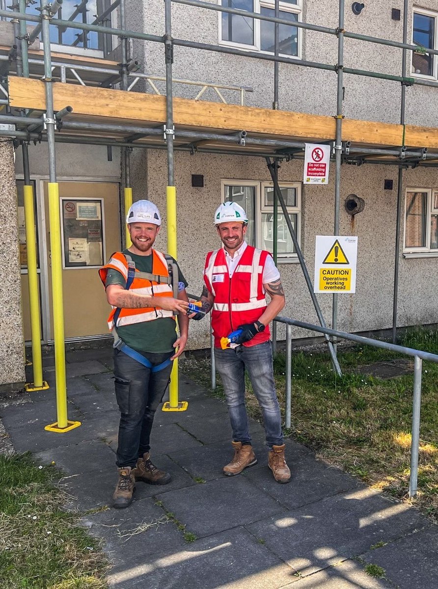 FortemSolutions's tweet photo. Supporting the health and well-being of our people in this heat is paramount ☀️ As part of our #Safe4Life standard, we've provided trades with items to help them keep safe in the sun, including SPF 30 suncream, water, ice lollies and a guide on working safely in hot weather https://t.co/C5kMo1R0yo