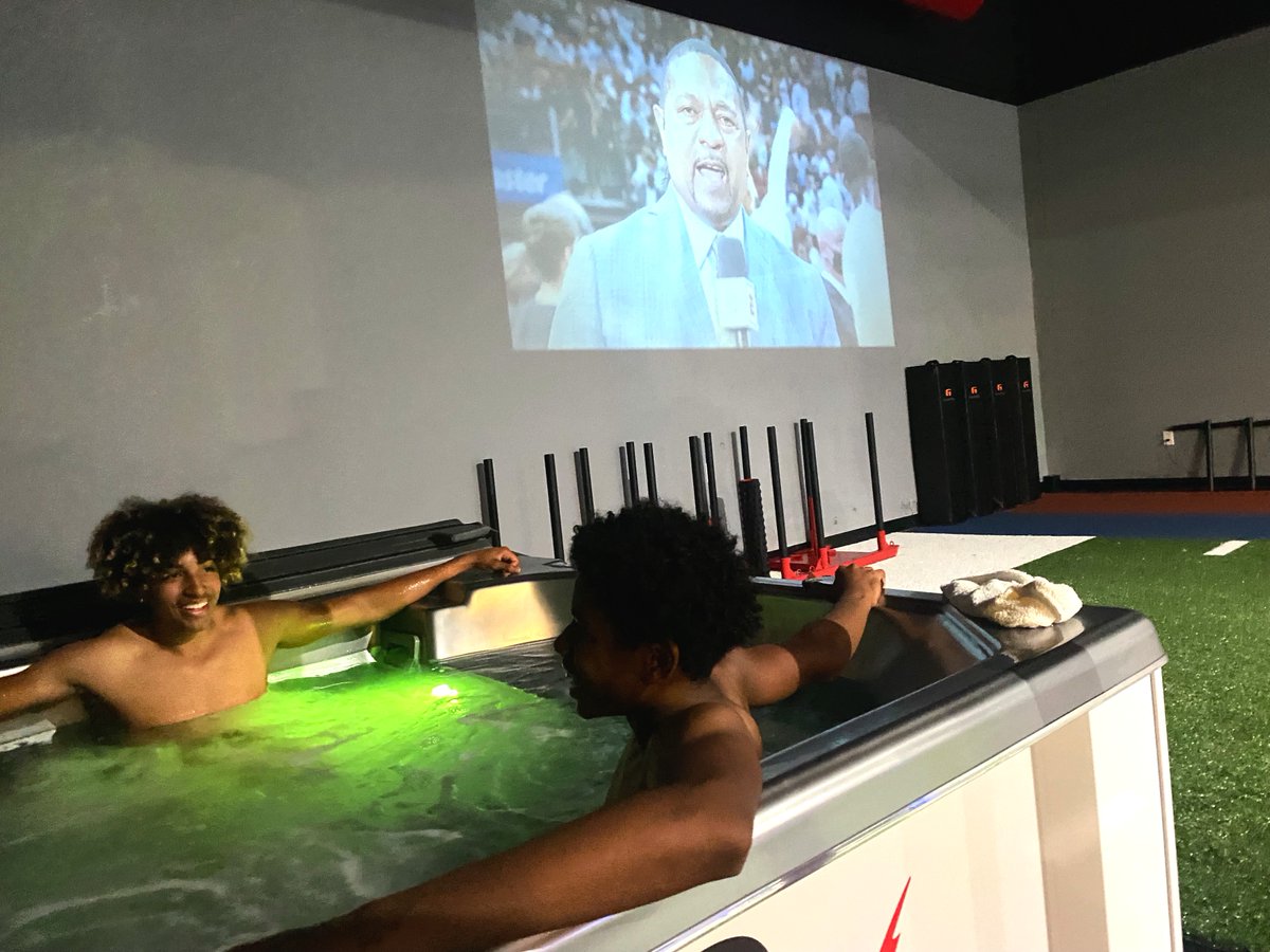 1Sportsrx's tweet photo. Tub Time!

#HighSchool Athletes...Train and Treat https://t.co/W9rFUYKJMz