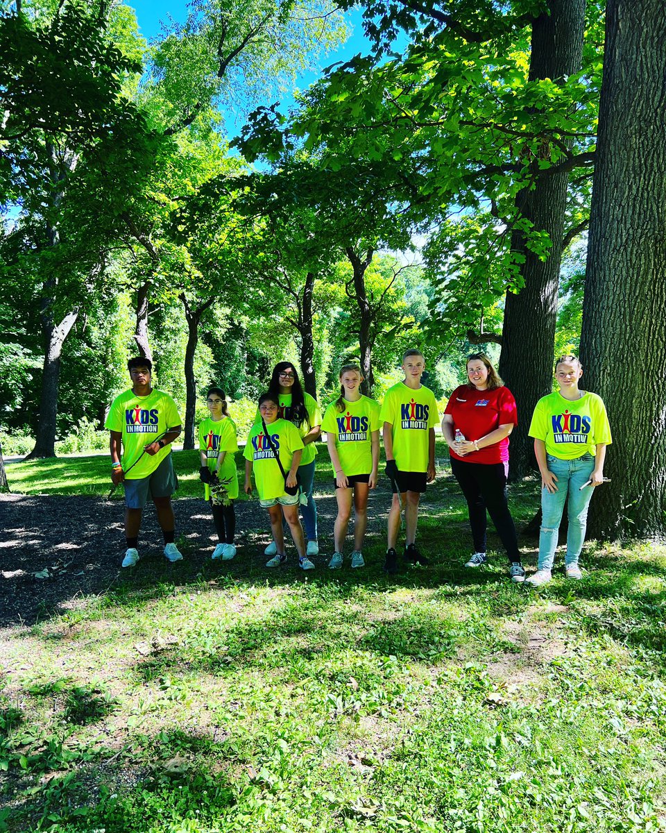 Kids in Motion working hard at Riverview Park this morning! Thanks for all you do! #hannibalparks #kidsinmotion #douglasscommunityservices #hannibalproud