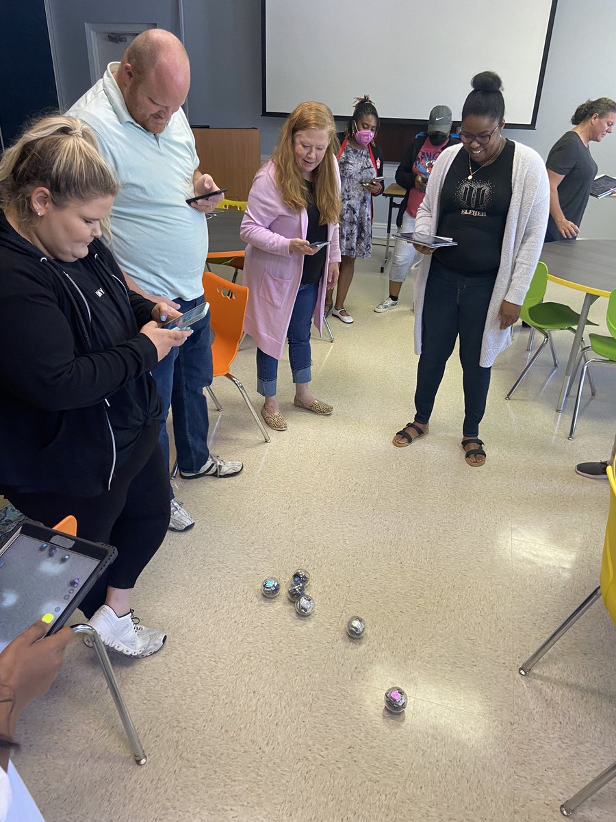 MCSmith_1991's tweet image. Teacher are excited about our summer @BootUpPD training with @CodingMcKay. Teachers are also learning to code @Sphero robots and prepare for @SCS_CCTE @SCSK12Unified student competitions.