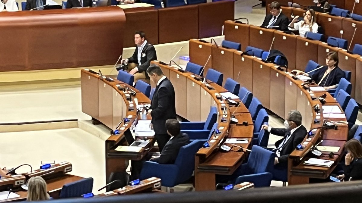 Unanieme steun voor <a href="/PACE_News/">PACE</a> rapporteur Titus Corlatean en speech van onze koning 👑 in Raad van Europa 👍👍#MH17