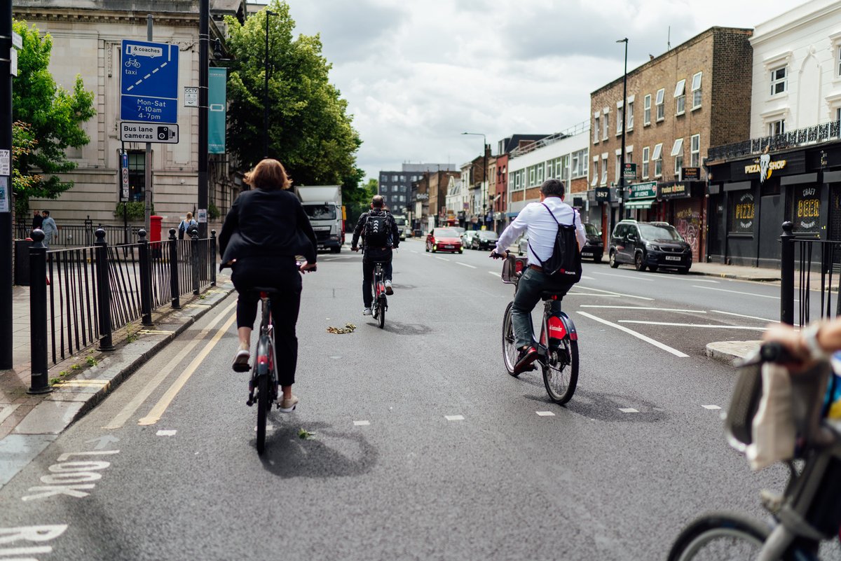 Xynteo's tweet photo. To top off the #LeadershipVanguard Exchange in London - we headed to the ever-changing borough of #Hackney for a morning full of hands-on insights into impactful enterprises and interventions. @ICRC, @shell, @EdpRenewables, @bakerhughesco, @DBSchenker https://t.co/msdSdmBbFK