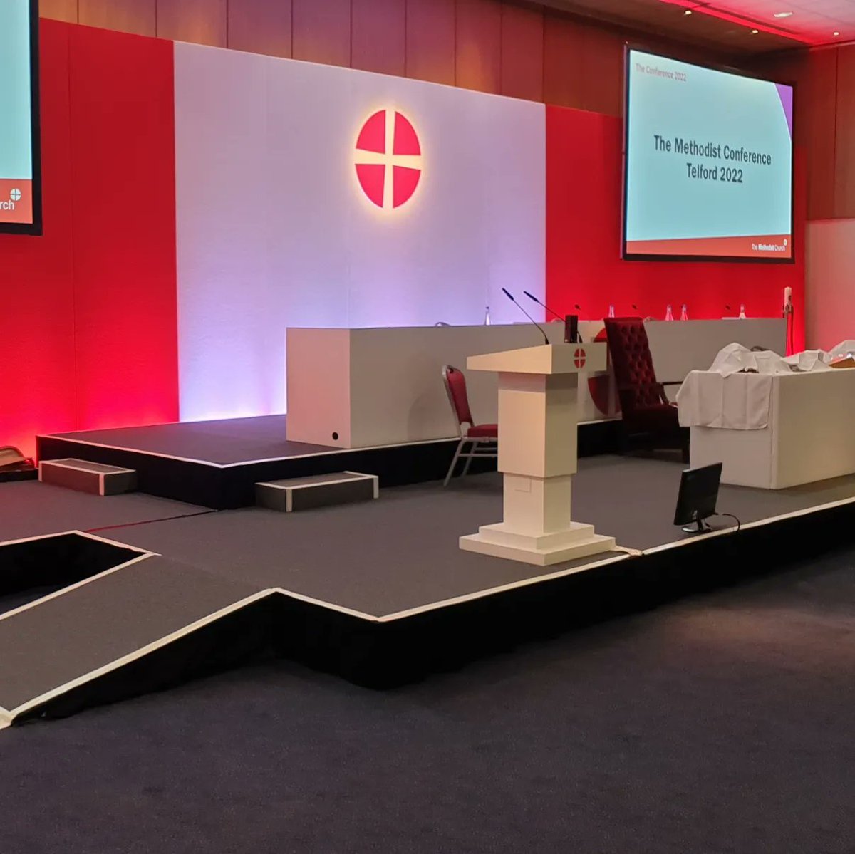 robhillmedia's tweet image. Operating 5 x Panasonic PTZ cameras today at the annual Methodist conference at Telford International Centre. #robhillmedia #panasonic #ptz #conference #Methodist #remotecamera