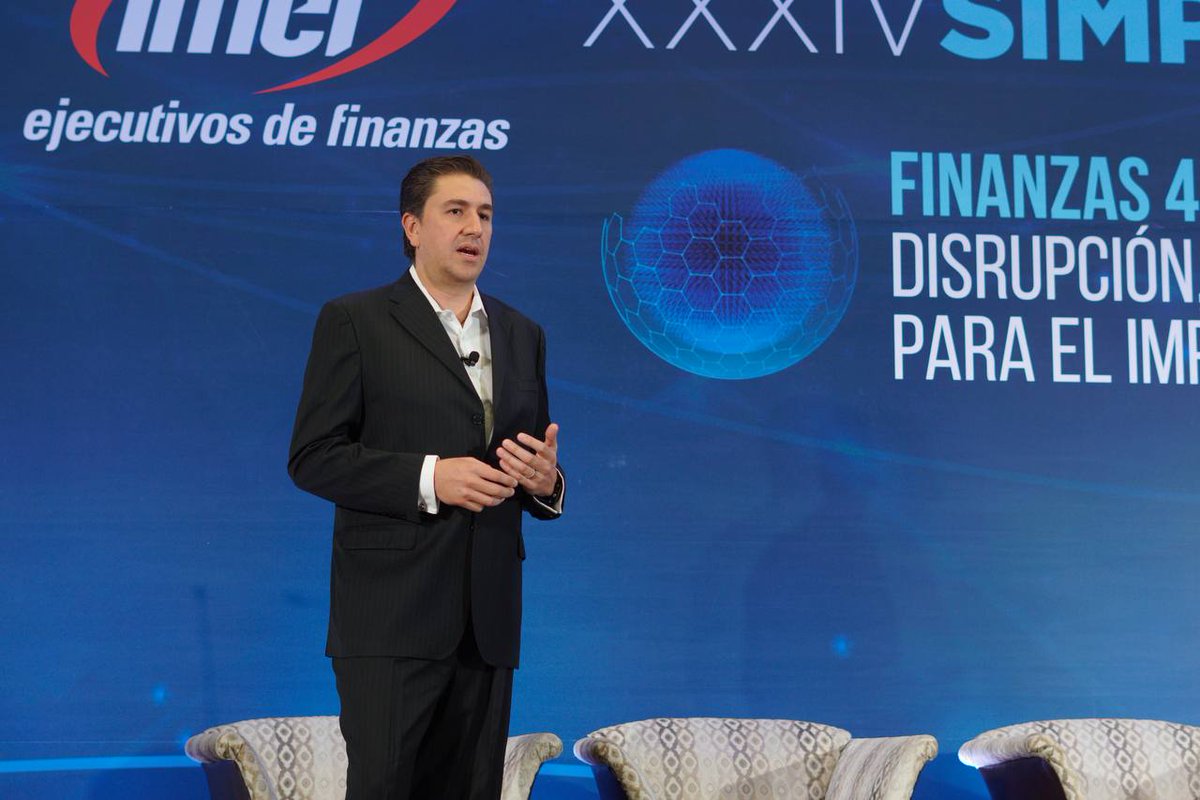 IMEF_CDMX's tweet photo. Ian Henderson @ian - Especialista de Finanzas en @Workday nos habla sobre Innovación: Convirtiendo problemas en soluciones durante el #SimposiumIMEF
@IMEFOficial https://t.co/188yy6u5HG