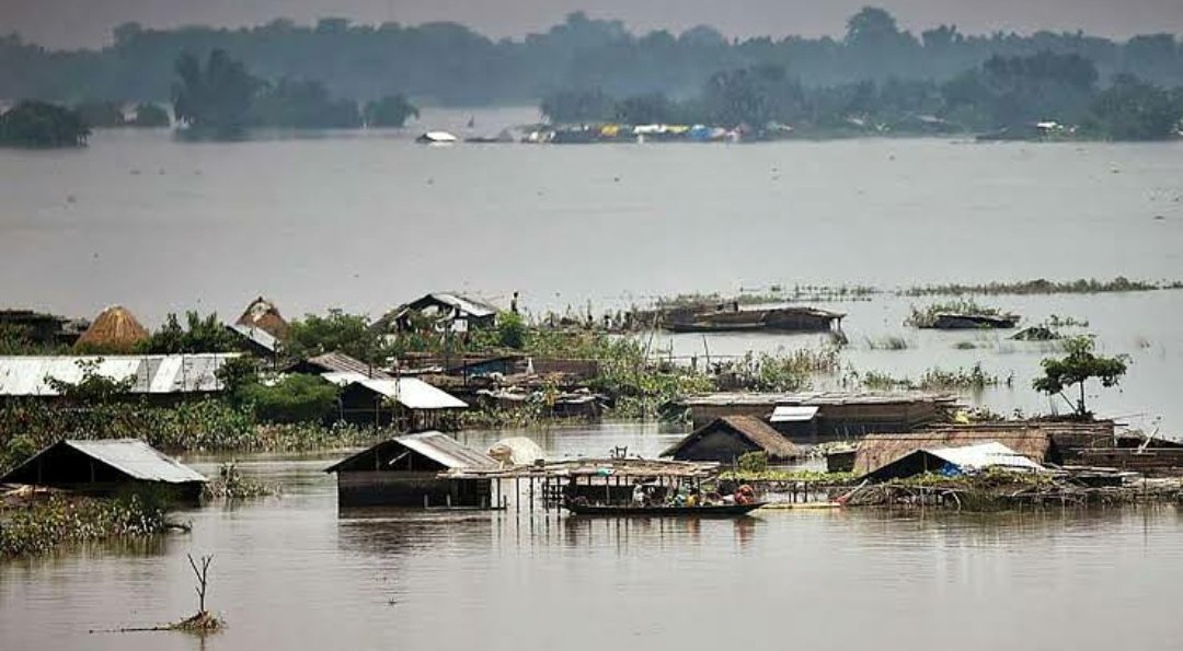 yuvrajsingh2810's tweet photo. Assam was reeling under floods for the last 2 weeks but none of the mainstream media and politicians tweeted about it.
Assam really need our help.
#westandwithassam
#AssamFloods
#assamrains
@ANI
@MoRD_GoI
@timesofindia https://t.co/uKbnxiCtAo
