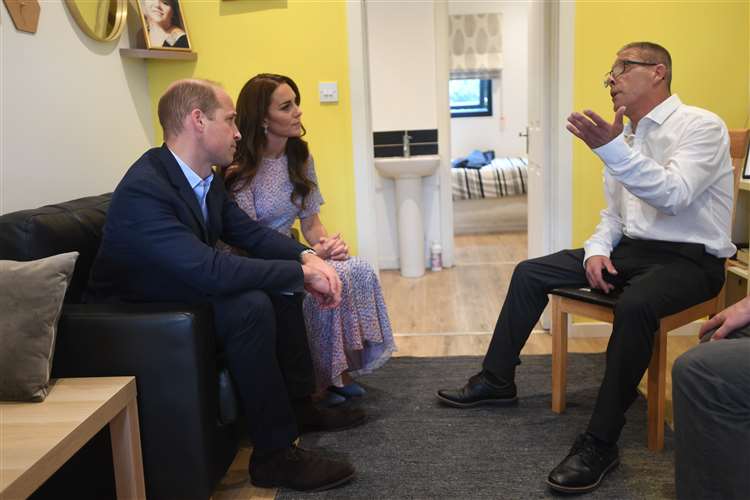 The Duke and Duchess of #Cambridge were shown inside a modular home for the homeless on a visit to @Jimmyscambridge https://www.cambridgeindependent.co.uk/news/in-pictures-duke-and-duchess-of-cambridge-are-shown-modular-9260662/ @KensingtonRoyal 