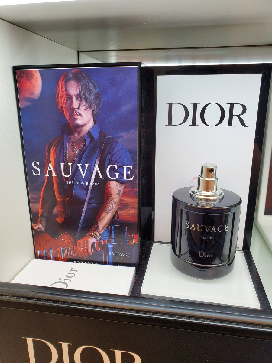 I had to make a stop at Ulta to see my favorite rock star #JohnnyDepp and i couldn't get any because there wasn't any more boxes of the cologne just very little bottles. But it smells AMAZING!!! #JohnnyDepp #JohnnyDeppWon #JohnnyDeppGotJustice #Dior https://t.co/usLUE0nHgo