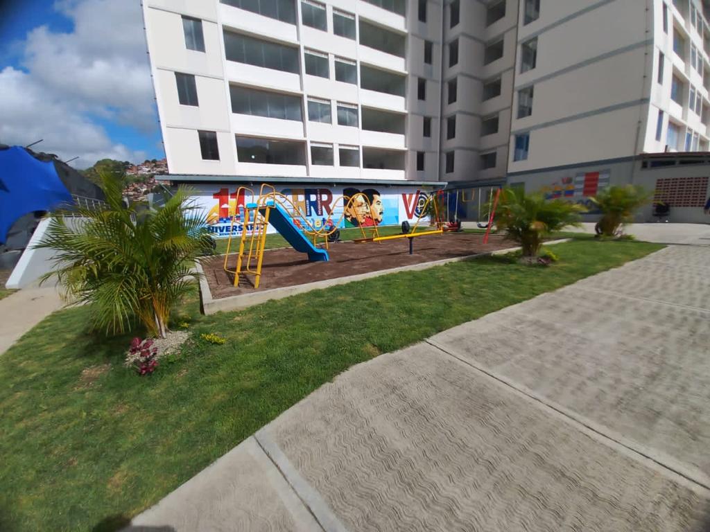 #AHORA || Pdte. <a href="/NicolasMaduro/">Nicolás Maduro</a>: Hoy más que nunca, la #GMVV seguirá trabajando semana a semana. Rumbo a la meta de 5 millones de hogares #GMVVIndetenibleYVictoriosa