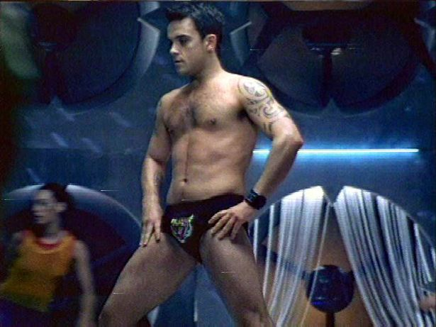 Yo no necesité a lightyear porque a mi me hizo gay este hombre.