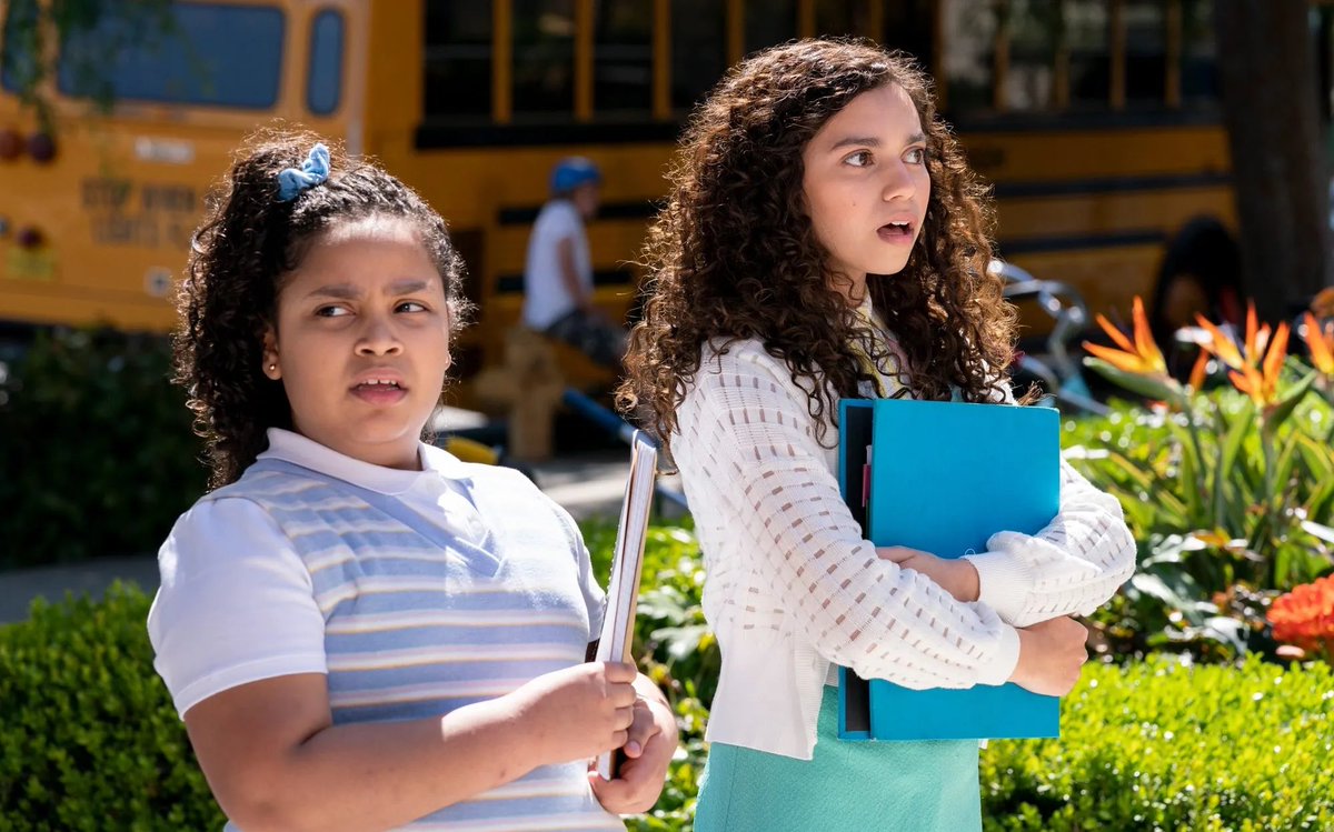 nadaconsirena's tweet photo. bruh, the only person i felt represented in was in that’s so raven growing up. i would have loved a show like the one that’s coming out on HBOMAX Gordita Chronicles where the main character is a little chubby sassy Dominican girl that look like me 🥺 little me is LIVING https://t.co/FfhFsJUDXu