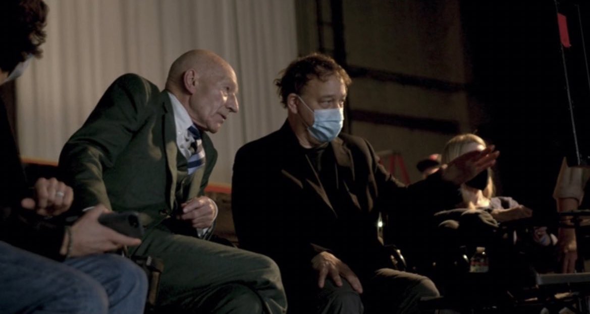 DrStrangeUpdate's tweet photo. Sam Raimi and Patrick Stewart behind the scenes of #DoctorStrange in the Multiverse of Madness! https://t.co/P06lUknXMa