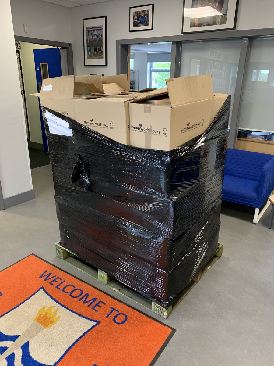 FordbankPS's tweet photo. It’s finally arrived! Our delivery of new books from @betterworldbook have landed. Our Literacy Leaders can’t wait to get their hands on these next session and promote lots of reading around the school @scottishbktrust @FMReadChallenge #readingaward 📚 📕 📖 https://t.co/alMEU9V3DF