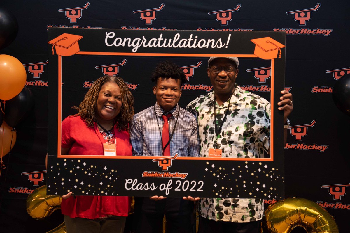 Ed Snider Youth Hockey & Education tweet media