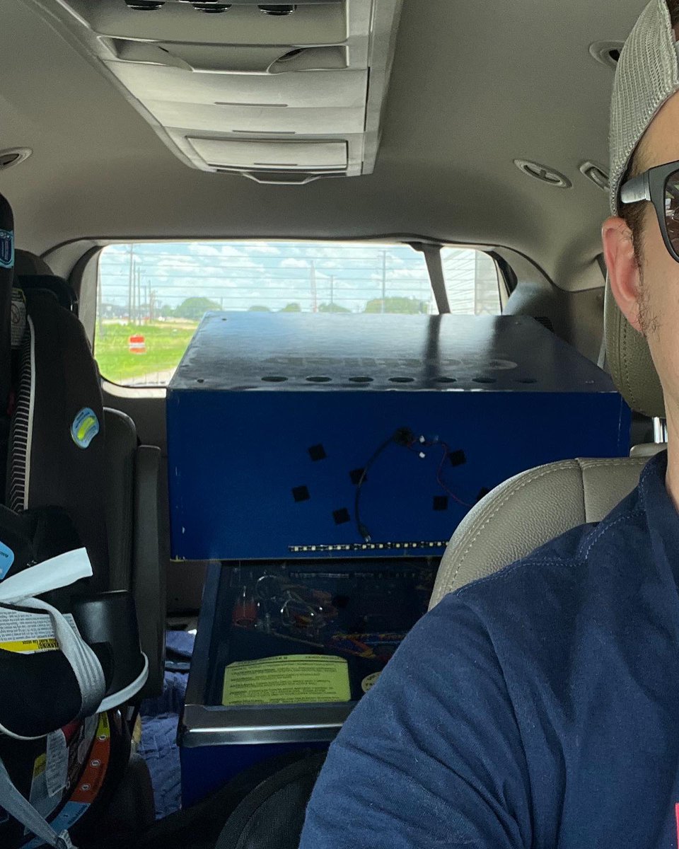 ThePinScientist's tweet image. Can you guess what pinball machine I recently picked up? 

TheEMScoreKeeper.com 
Lakeville, Minnesota.

#Pinball
#PinballMod
#PinballMods
#PinballRepair
#PinballRestorations
#PinballCollector
#Gameroom
#SolidStatePinball
#SolidState