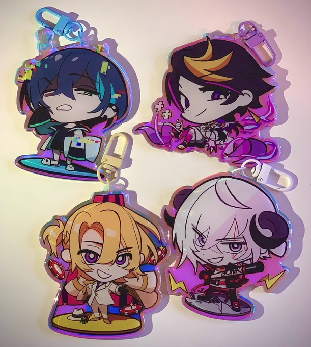 AAAA THEY'RE HEEERE gonna be mailing these out very soon 😼
#YaminoArt #drawluca #Artchivist 