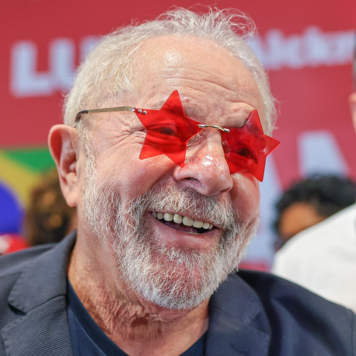 DATAFOLHA: com 53% dos votos válidos, Lula venceria o primeiro turno das eleições para Presidente do Brasil se elas ocorressem hoje. 🗳 #LulaNoPrimeiroTurno