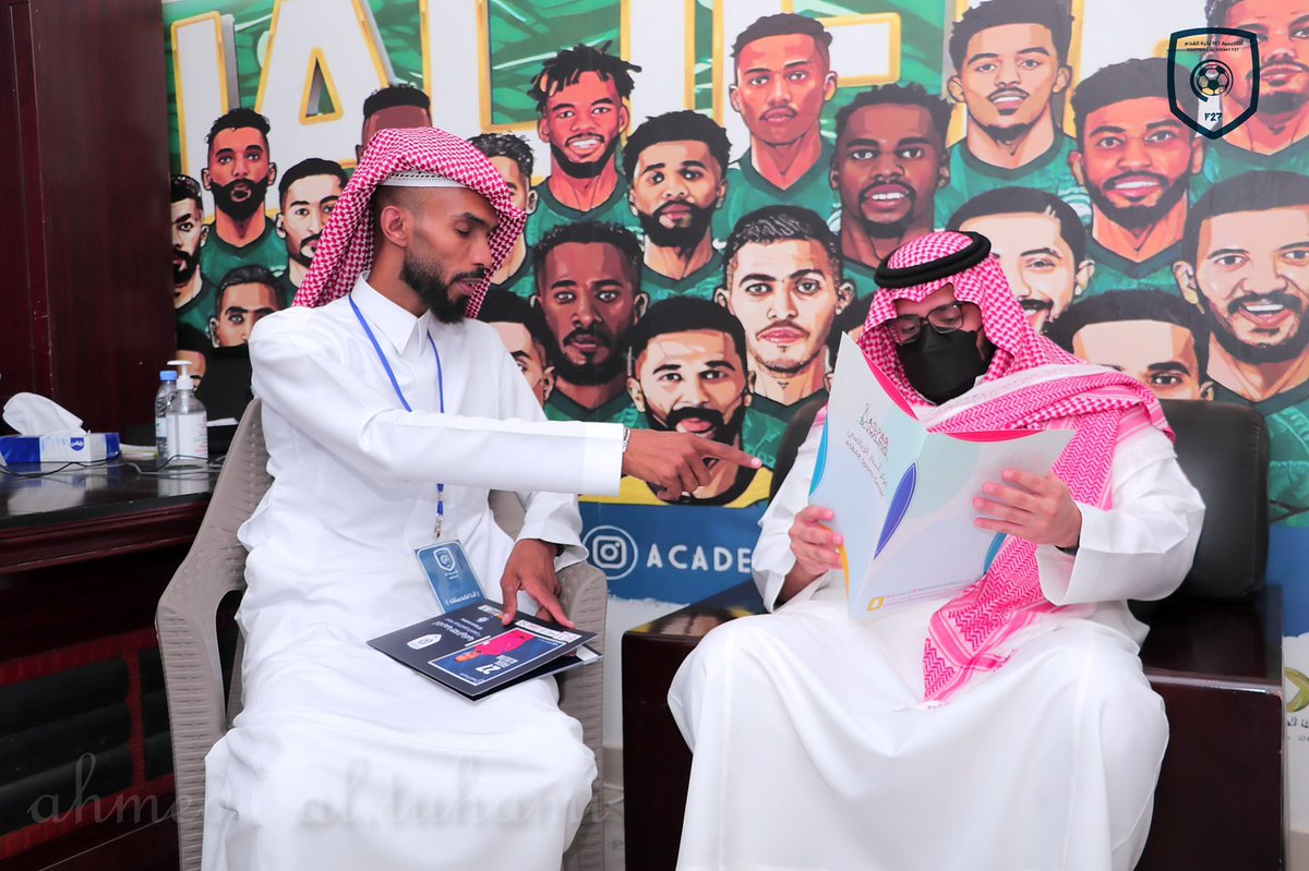 academy_f27's tweet photo. #أكاديمية_F27 
@academy_f27 

استقبل المشرف العام گ #فيصل_السلطان في مقر الأكاديمية صاحب السمو الملكي الأمير :-
#عبدالله_بن_فيصل_بن_عبدالله_بن_عبدالعزيز 

حبث اطلع سموهـ على البرامج الفنية للأكاديمية  وشاهد التمارين ، كما تشرفنا بمباركة سموهـ لتوقيع الاتفاقيات مع شركاء النجاح .. https://t.co/F2f1cYGh1Y