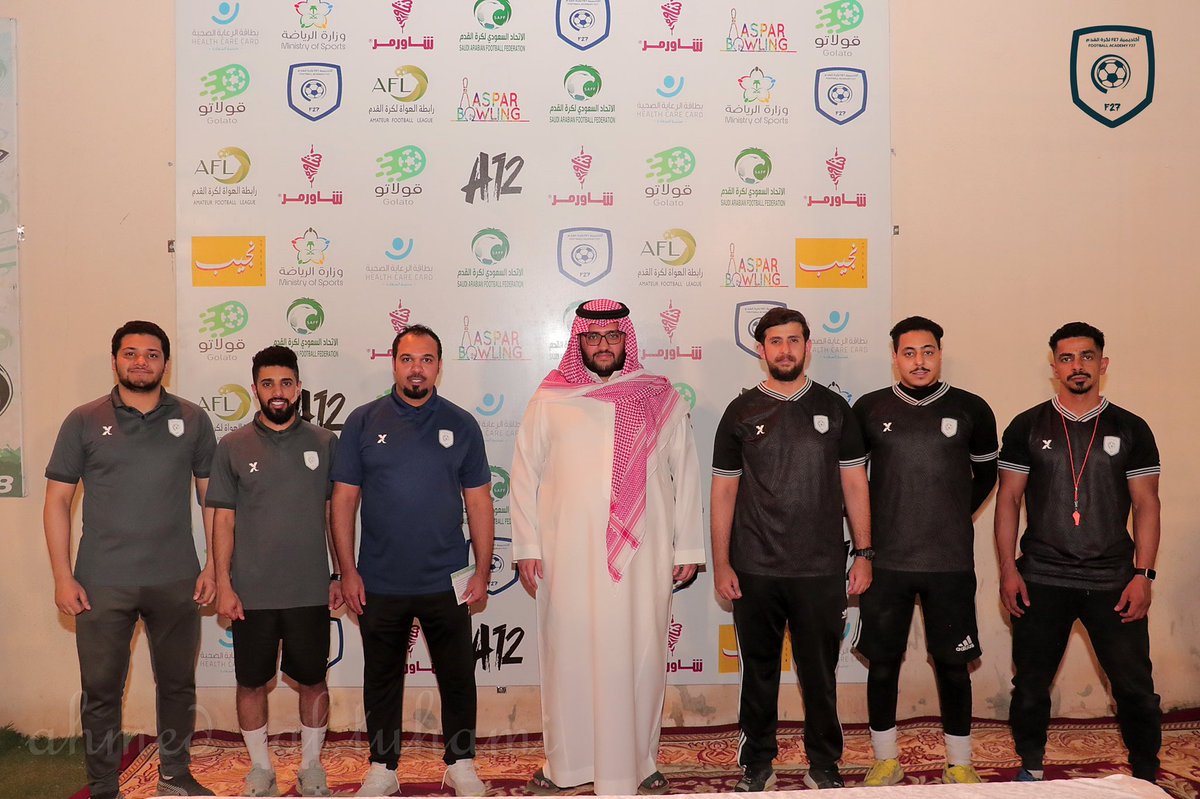 academy_f27's tweet photo. #أكاديمية_F27 
@academy_f27 

استقبل المشرف العام گ #فيصل_السلطان في مقر الأكاديمية صاحب السمو الملكي الأمير :-
#عبدالله_بن_فيصل_بن_عبدالله_بن_عبدالعزيز 

حبث اطلع سموهـ على البرامج الفنية للأكاديمية  وشاهد التمارين ، كما تشرفنا بمباركة سموهـ لتوقيع الاتفاقيات مع شركاء النجاح .. https://t.co/F2f1cYGh1Y