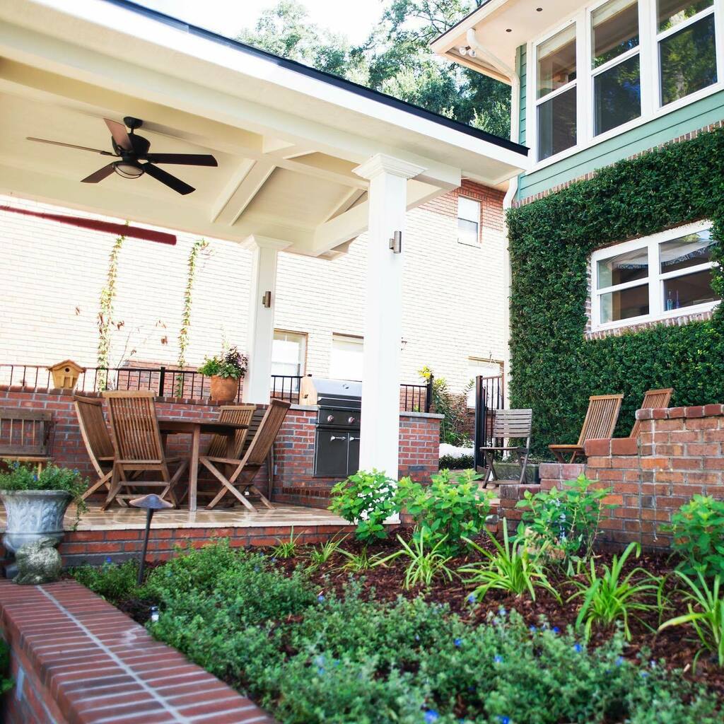 CascadeDesignFL's tweet photo. Hot days call for the cool covered patios ✨
📸: @joshmauser 
•
•
•
#diningalfresco #outdoorkitchen #indooroutdoor #outdoorliving #homeandgarden #homeinspo #backyardgoals #backyardsofjacksonville #outdoordesign #luxurydesign #landscapedesign #lands… https://t.co/FAWwOx9FjD https://t.co/9TZGpzo61z