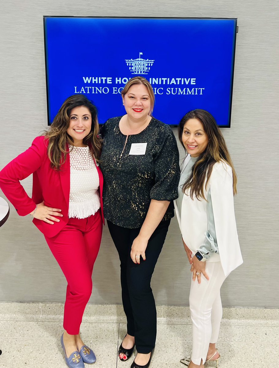 26thStChamber's tweet photo. Great morning attending the White House Initiative - Latino Economic Summit in Chicago. #whlatinos #latinosummit #economicdevelopment #smallbiz https://t.co/jjJ8nzvvJr